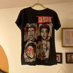 Black 5 Seconds of Summer (5SOS) T-Shirt. Size Small